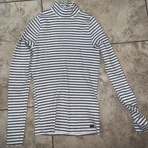 Hollister turtle neck long sleeve